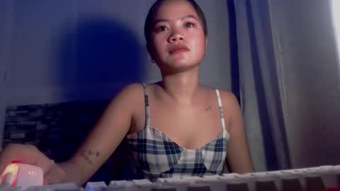 sapphire_amora online show from 10, 9, 2025