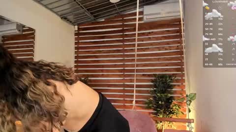 Snapshot of sapphire_venus chatting on 27, 2, 2025 Valerin online show from 27, 2, 2025