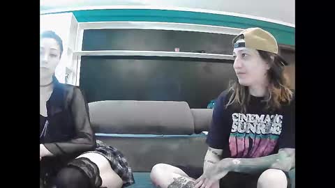 Snapshot of sapphirevelvet chatting on 4, 5, 2026 sapphirevelvet online show from 4, 5, 2026