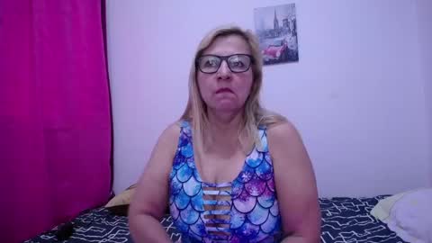 Snapshot of sara211 chatting on 24, 2, 2025 sara online show from 24, 2, 2025