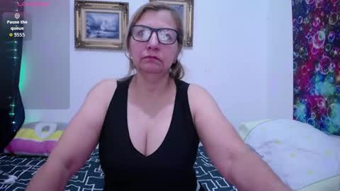 Snapshot of sara211 chatting on 23, 9, 2025 sara online show from 23, 9, 2025