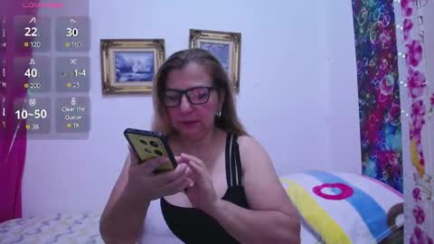 Snapshot of sara211 chatting on 22, 12, 2025 sara online show from 22, 12, 2025