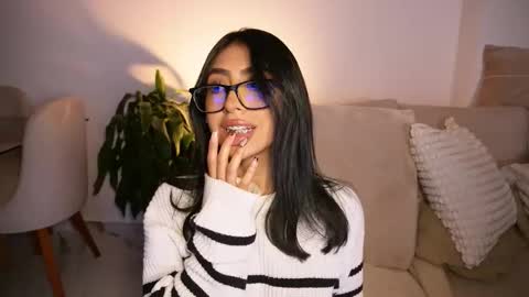 Sara  online show from 23, 11, 2025