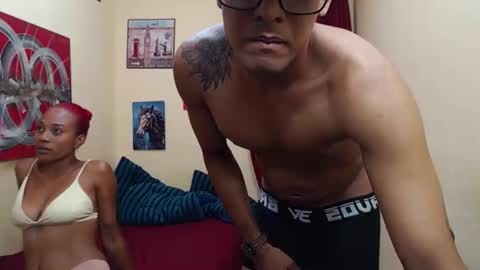 Snapshot of sara_and_elver chatting on 15, 11, 2025 sara_and_elver online show from 15, 11, 2025