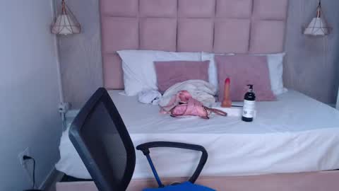 Sara... online show from 17, 4, 2026