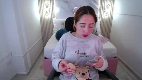 Sara... online show from 24, 7, 2026