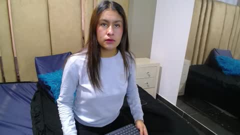 Snapshot of sara_blue13 chatting on 5, 2, 2026 Sara online show from 5, 2, 2026