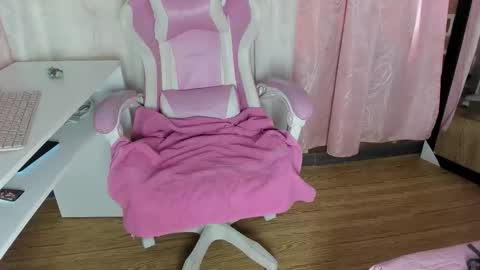 Snapshot of sara_cloudy chatting on 10, 11, 2025 Sara online show from 10, 11, 2025