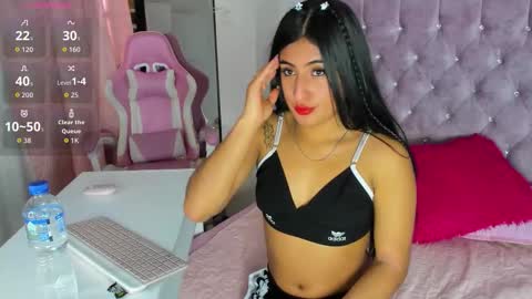 Snapshot of sara_cloudy chatting on 20, 11, 2025 Sara online show from 20, 11, 2025