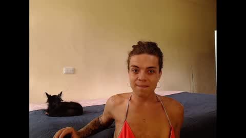 sara_johnson__ online show from 22, 1, 2025