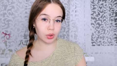 sara_kox online show from 4, 1, 2025