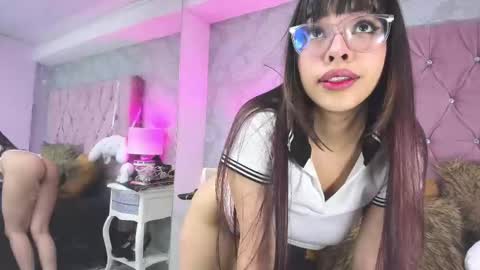 Snapshot of sara_lee7 chatting on 8, 10, 2025 sara lee7 online show from 8, 10, 2025