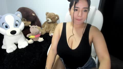 sarah  LIZCANO....... online show from 31, 1, 2025