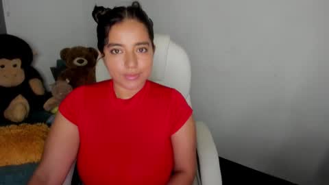 sarah  LIZCANO....... online show from 10, 9, 2025