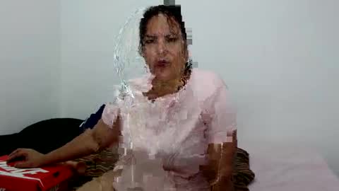 Snapshot of sara_love43 chatting on 6, 1, 2025 Sara love online show from 6, 1, 2025