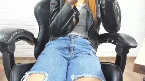 Sara Love online show from 14, 4, 2026