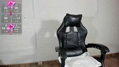 Snapshot of sara_love_1 chatting on 21, 4, 2026 Sara Love online show from 21, 4, 2026