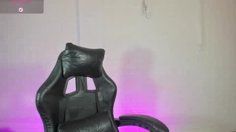Snapshot of sara_love_1 chatting on 21, 4, 2026 Sara Love online show from 21, 4, 2026