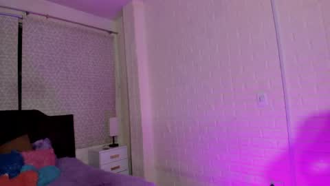 Snapshot of sara_love_1 chatting on 29, 4, 2026 Sara Love online show from 29, 4, 2026