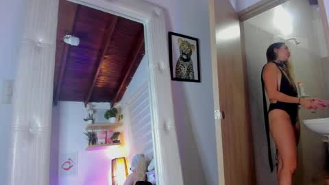   online show from 11, 4, 2026