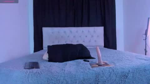 Sara  Neith online show from 10, 3, 2026