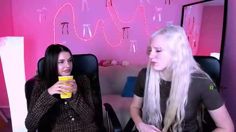 Snapshot of sara_muse1 chatting on 21, 3, 2026 Sara online show from 21, 3, 2026