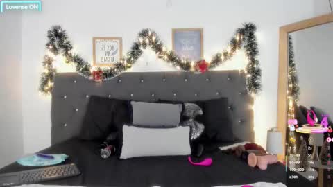 Sara  online show from 22, 12, 2025