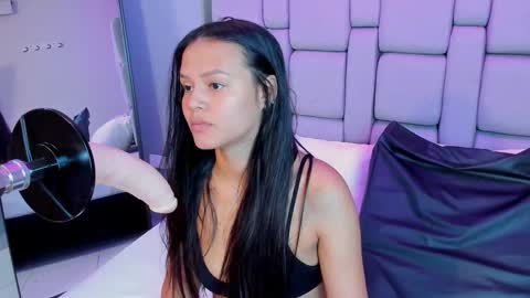 Sara  online show from 27, 11, 2025