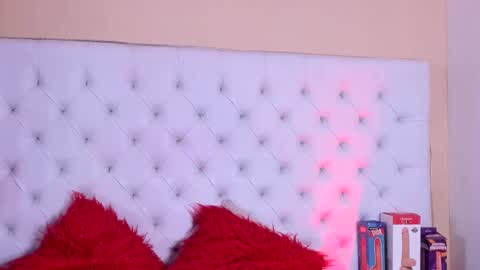 sara_salgado online show from 10, 11, 2025