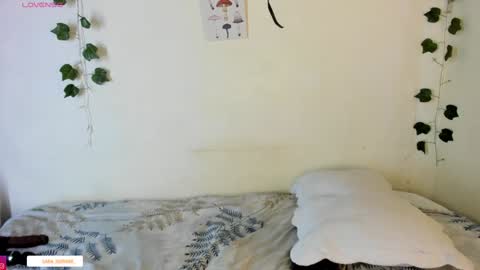 Snapshot of sara_sophiee chatting on 18, 12, 2024 sara sofia online show from 18, 12, 2024