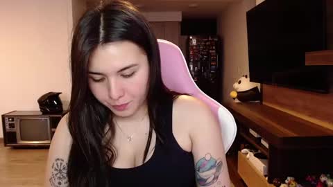 Snapshot of sara_sunrise_ chatting on 5, 12, 2024 Sara online show from 5, 12, 2024