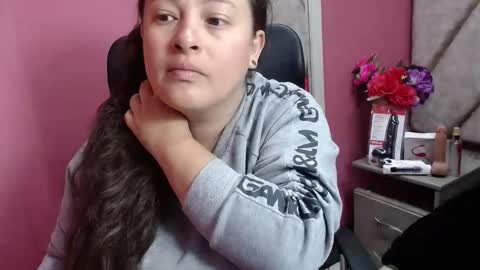 sara_thonson_ online show from 25, 2, 2026