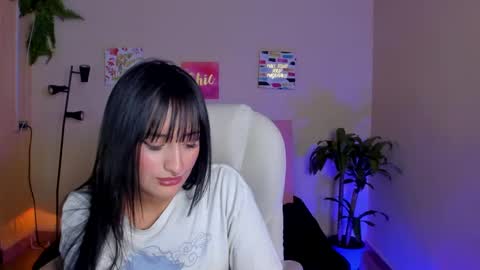 Sarah Ramirez online show from 13, 2, 2025