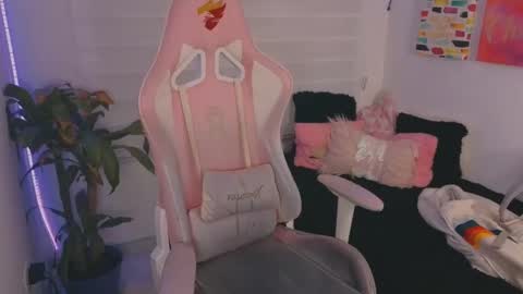 Sarah Ramirez online show from 11, 9, 2025