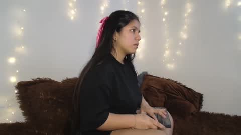 Snapshot of saraandthomas chatting on 12, 12, 2024 sara and thomas online show from 12, 12, 2024