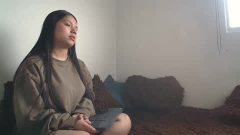 Snapshot of saraandthomas chatting on 13, 2, 2025 sara and thomas online show from 13, 2, 2025