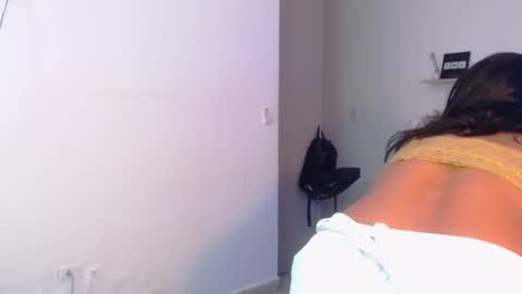 SARAHGIL online show from 5, 2, 2025