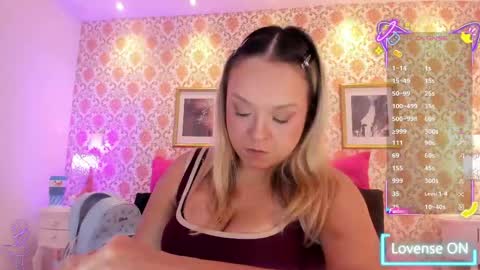 SaraAvila  online show from 29, 5, 2026