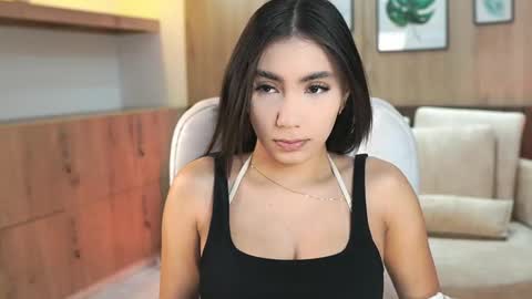 Sara Belmont online show from 26, 9, 2025