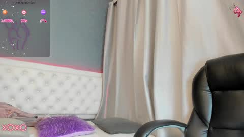 Snapshot of saraby_blandon chatting on 9, 1, 2025 online show from 9, 1, 2025