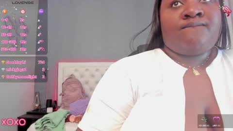 Snapshot of saraby_blandon chatting on 12, 1, 2025 online show from 12, 1, 2025