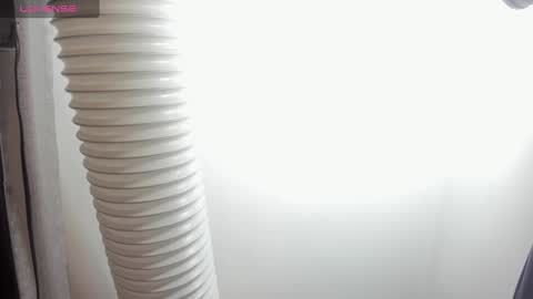 Snapshot of saraby_blandon chatting on 26, 1, 2025 online show from 26, 1, 2025