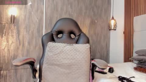   online show from 27, 11, 2025