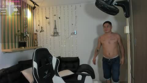 Snapshot of saraclub_jy chatting on 22, 4, 2026 saraclub online show from 22, 4, 2026