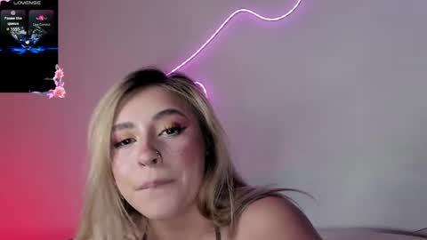 Snapshot of saradiazxxx chatting on 20, 5, 2026 saradiazxxx online show from 20, 5, 2026