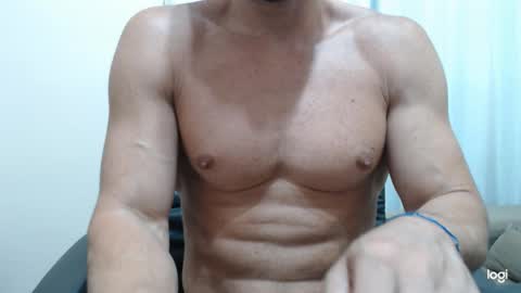 saradorj92 online show from 11, 1, 2025