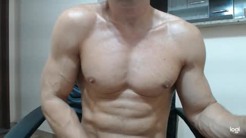 saradorj92 online show from 10, 2, 2025