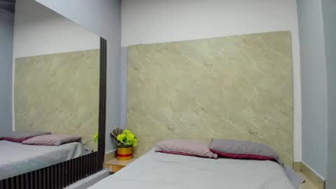 Snapshot of sarah__19 chatting on 3, 12, 2025 Sarah online show from 3, 12, 2025