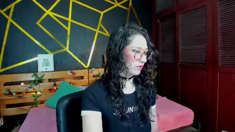Snapshot of sarah_clarc chatting on 2, 7, 2026 Sarah online show from 2, 7, 2026