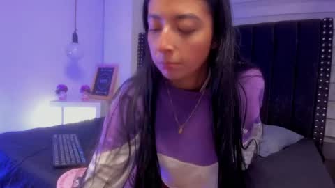 sarah_collens_ online show from 23, 5, 2026